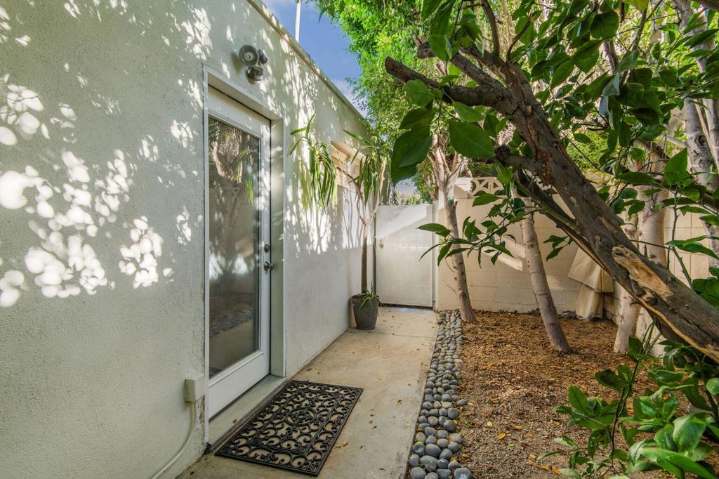 1999 S Joshua Tree Place Property Photo 43