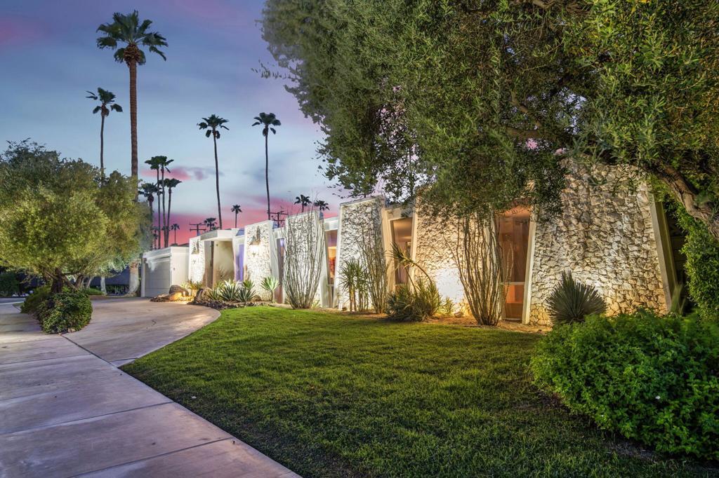 1999 S Joshua Tree Place Property Photo 60