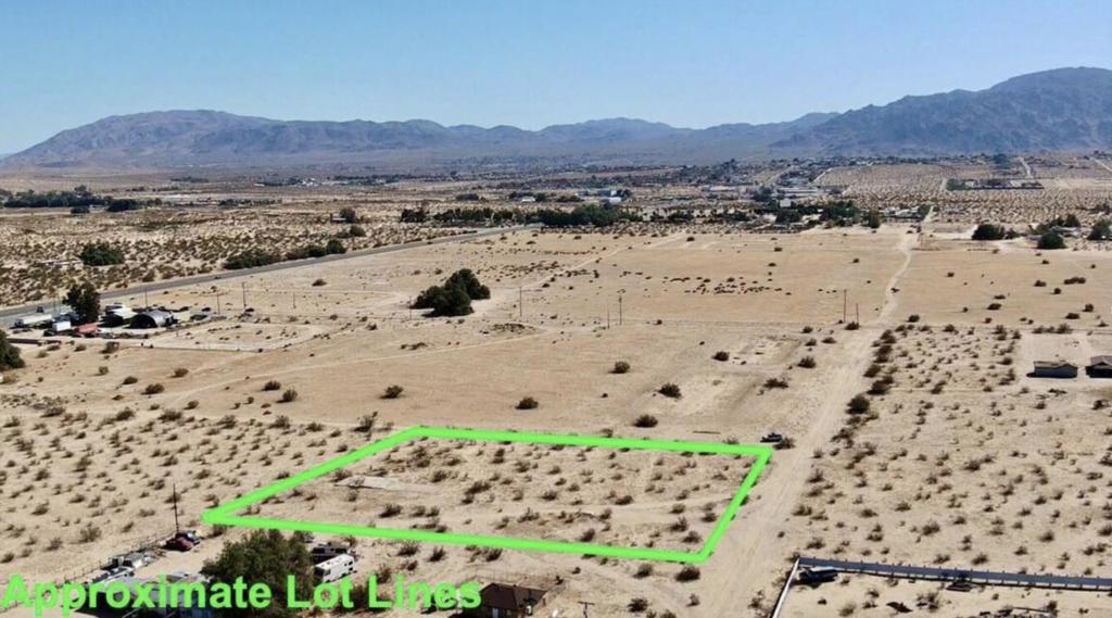 1114 Desert Queen Road Property Photo 2