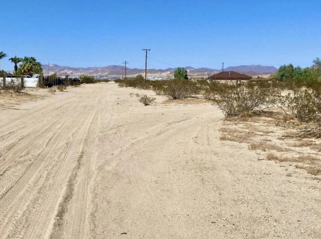 1114 Desert Queen Road Property Photo 4