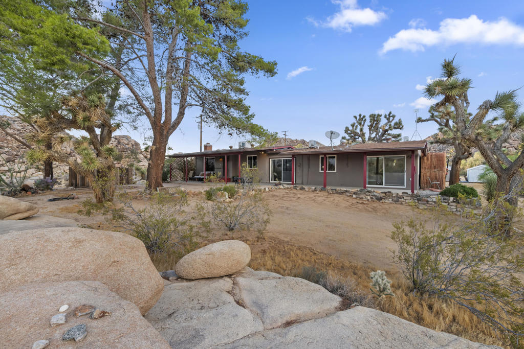 8427 Rock Haven Road Property Photo 6