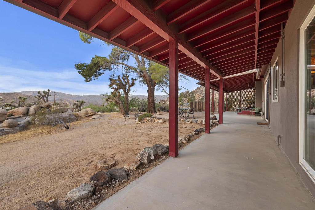 8427 Rock Haven Road Property Photo 7