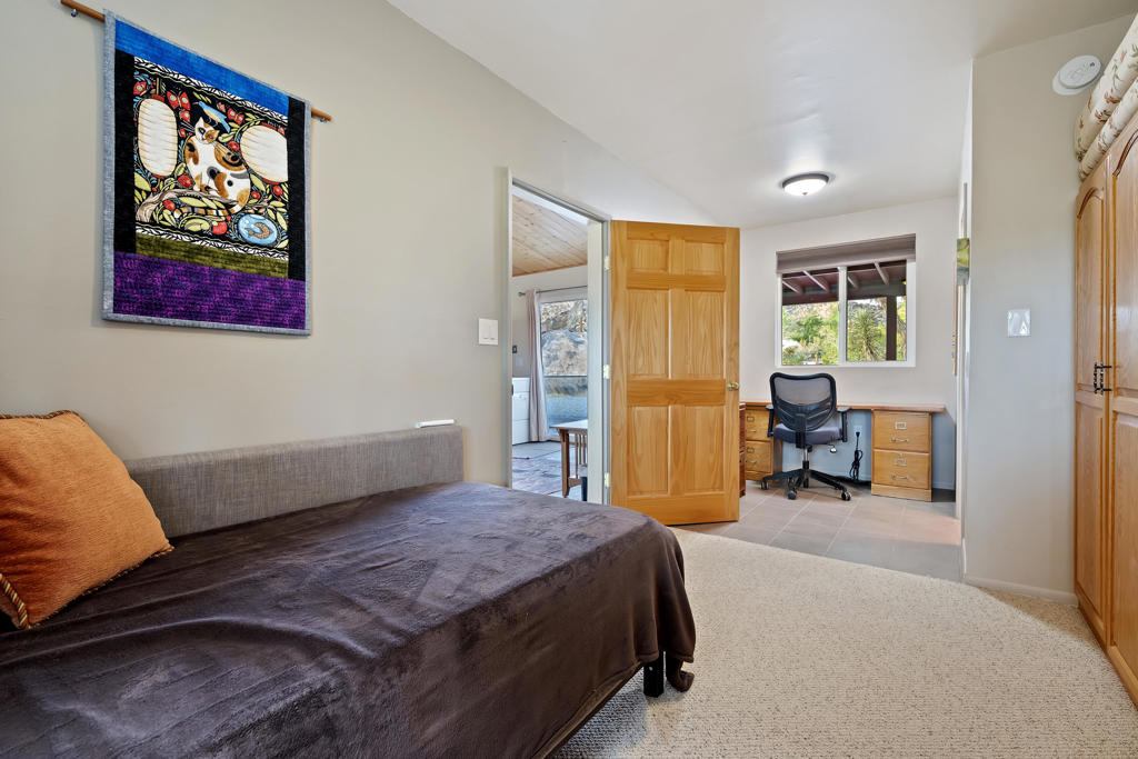 8427 Rock Haven Road Property Photo 32