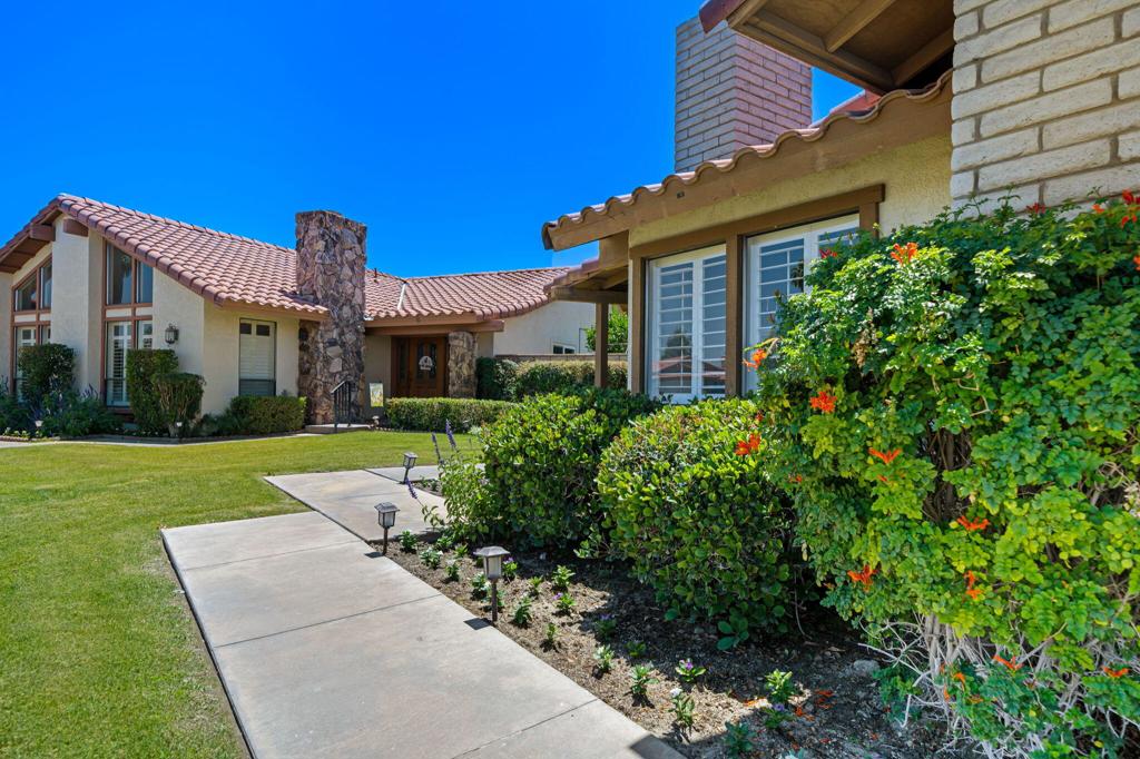 40464 Periwinkle Court Property Photo 6
