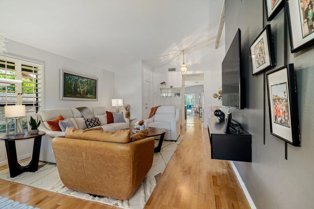 40464 Periwinkle Court Property Photo 10