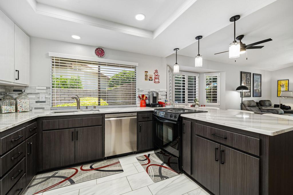 40464 Periwinkle Court Property Photo 15