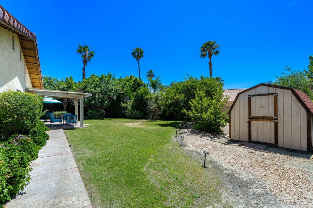 40464 Periwinkle Court Property Photo 28