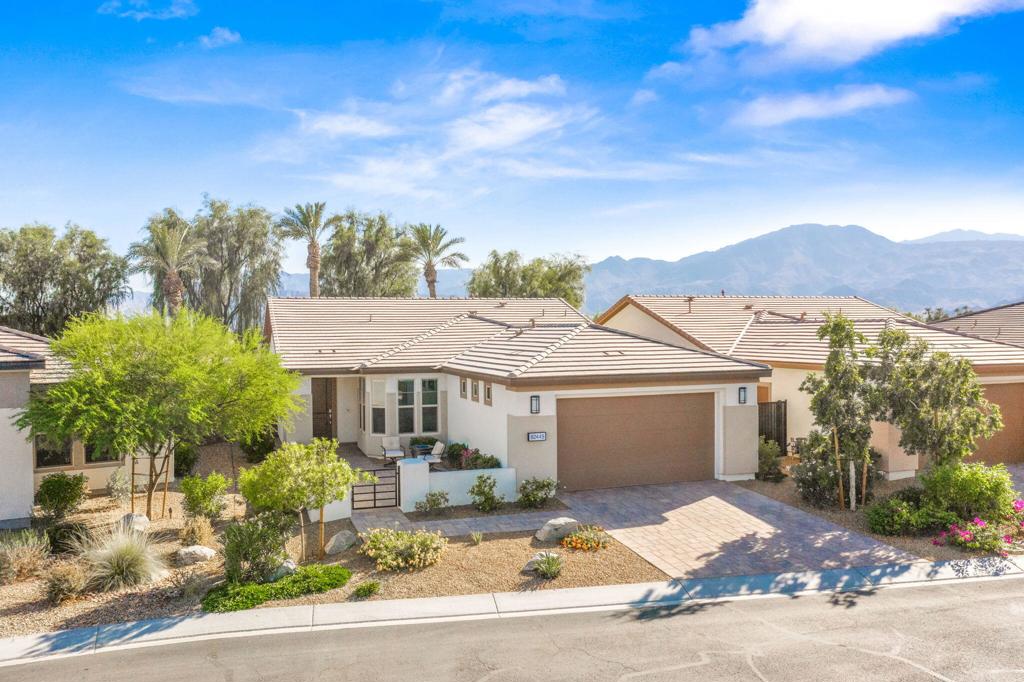 82445 W Murray Canyon Drive Property Photo 1