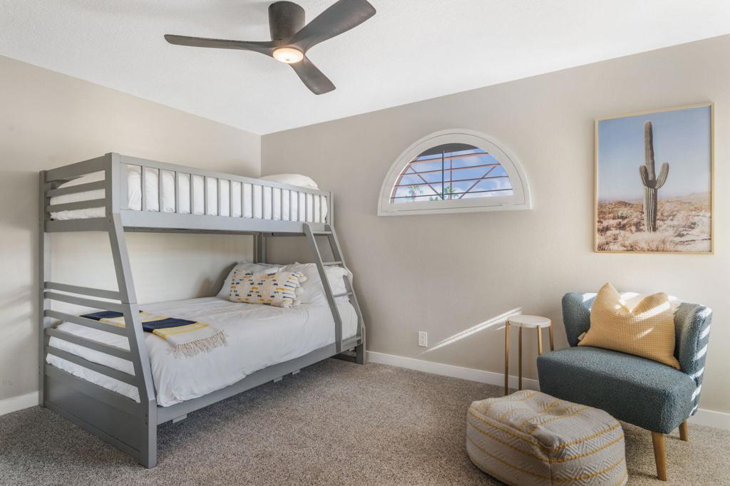 704 Vista Lago N Property Photo 18