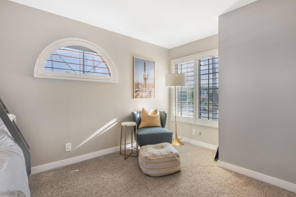 704 Vista Lago N Property Photo 19