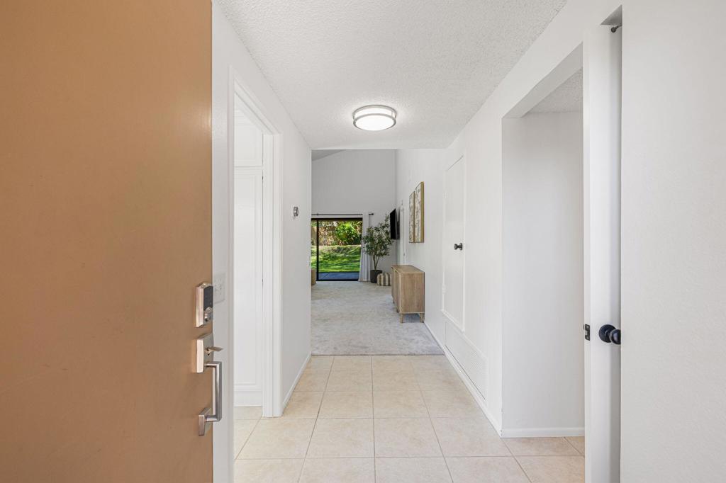 73280 Rosewood Court Property Photo 3