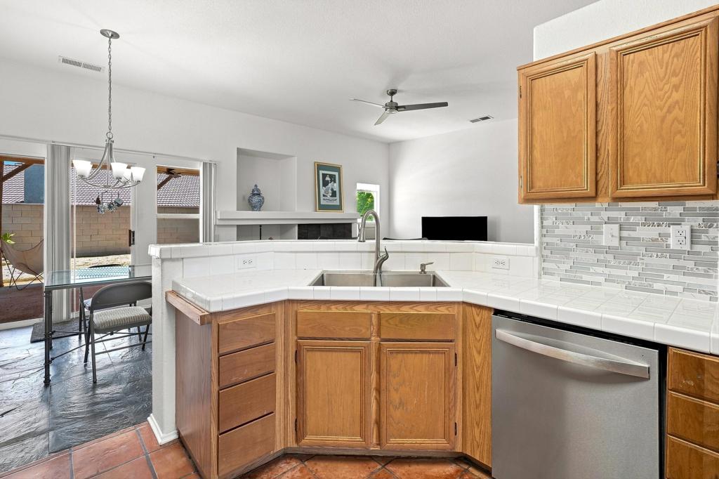 30156 Sterling Road Property Photo 5