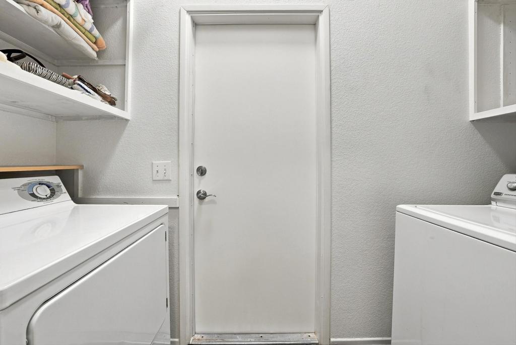 30156 Sterling Road Property Photo 10