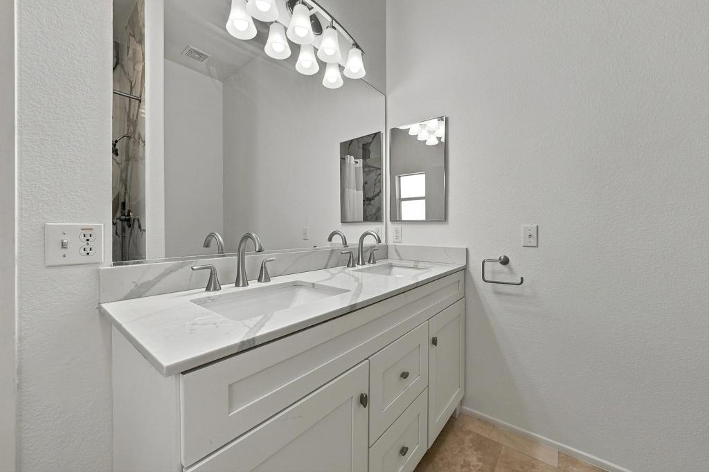 30156 Sterling Road Property Photo 13