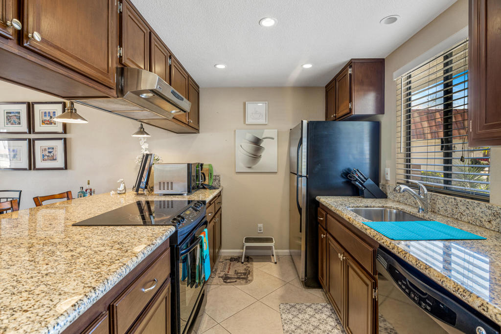 40752 Sea Island Lane Property Photo 2