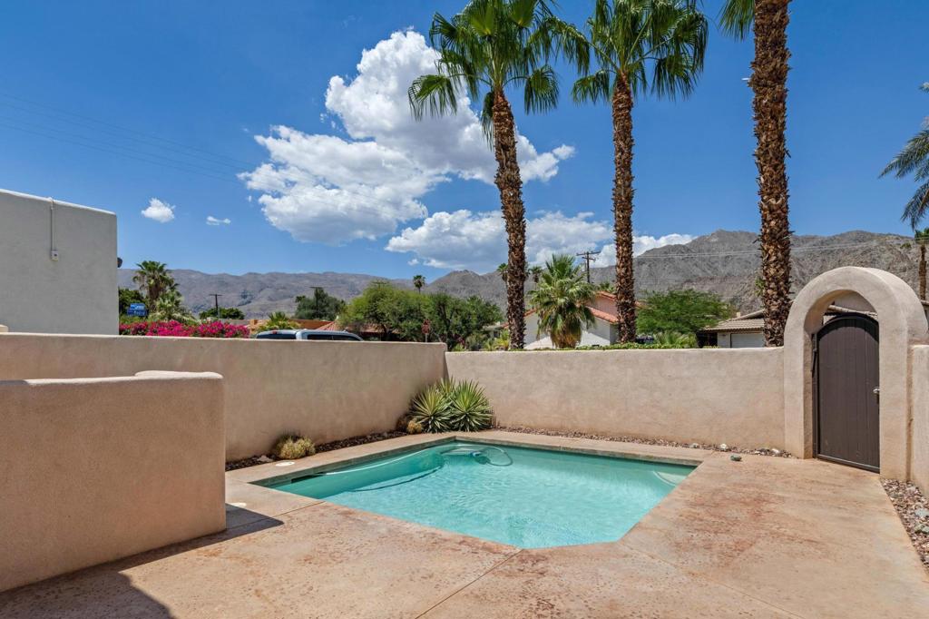 54220 Avenida Carranza Property Photo 2