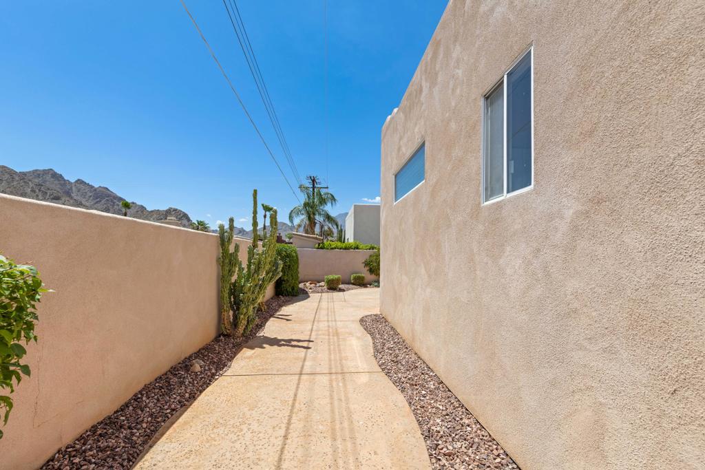 54220 Avenida Carranza Property Photo 33