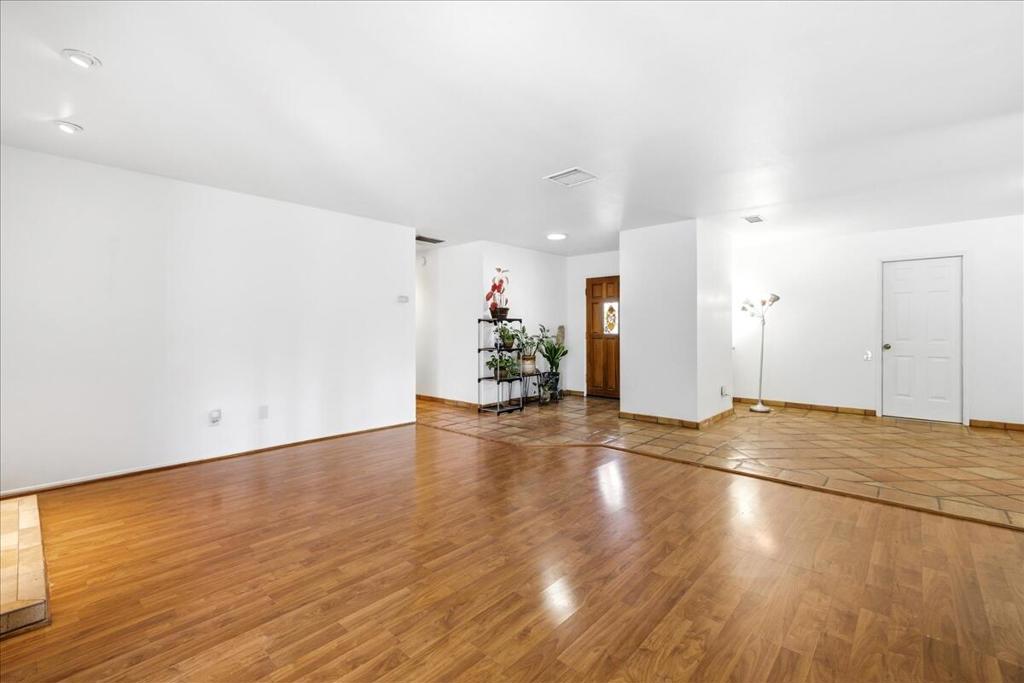 69375 Nilda Drive Property Photo 7