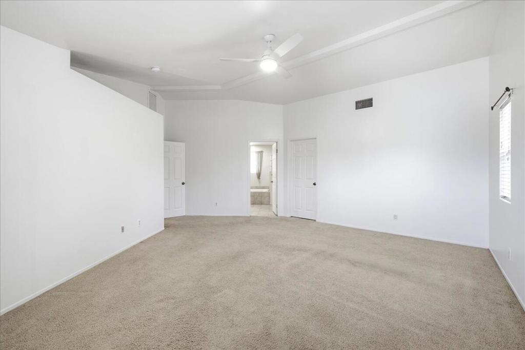 69375 Nilda Drive Property Photo 17