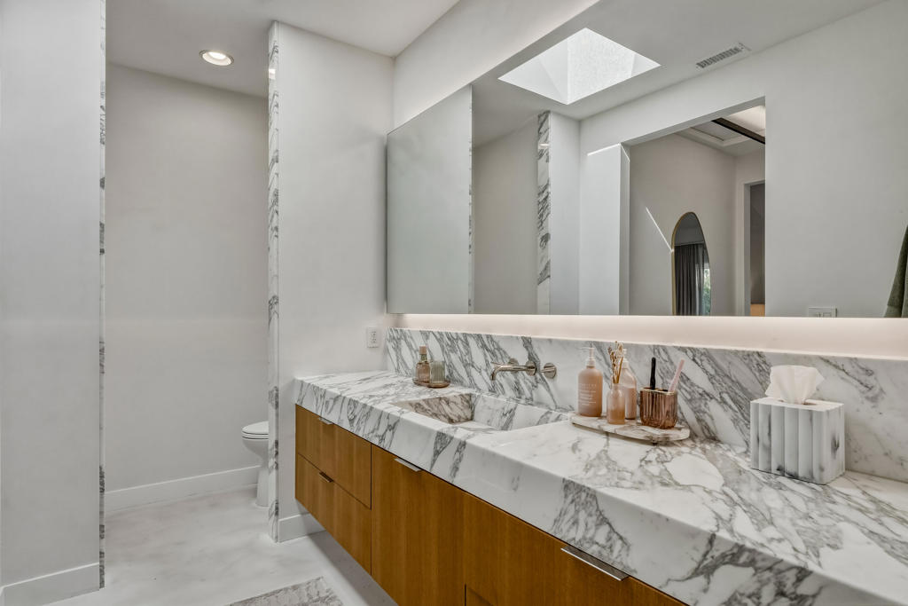 149 Lake Shore Drive Property Photo 39