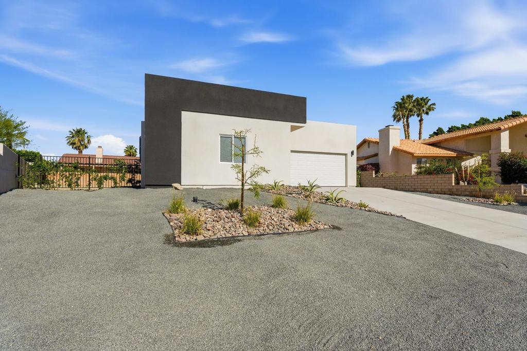 9771 Apawamis Road Property Photo 4