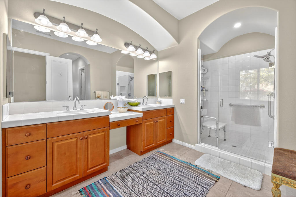 120 Tesori Drive Property Photo 18