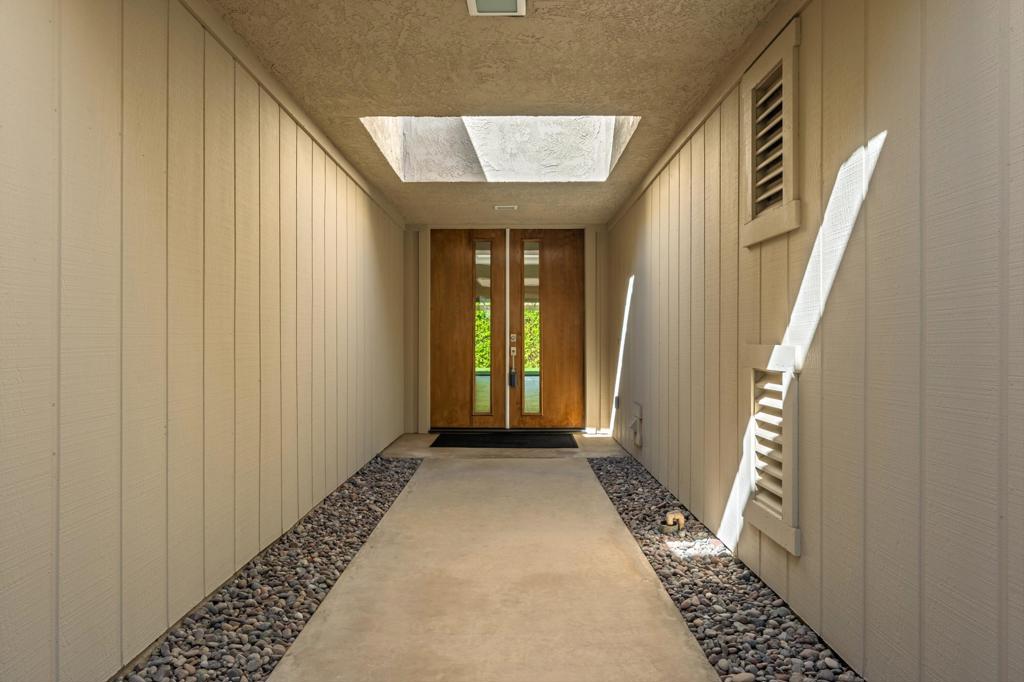 26 Princeton Drive Property Photo 3