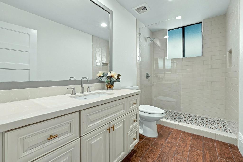 26 Princeton Drive Property Photo 28