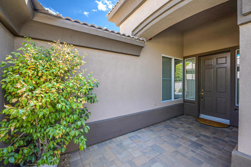 43335 N Heritage Palms Drive Property Photo 5