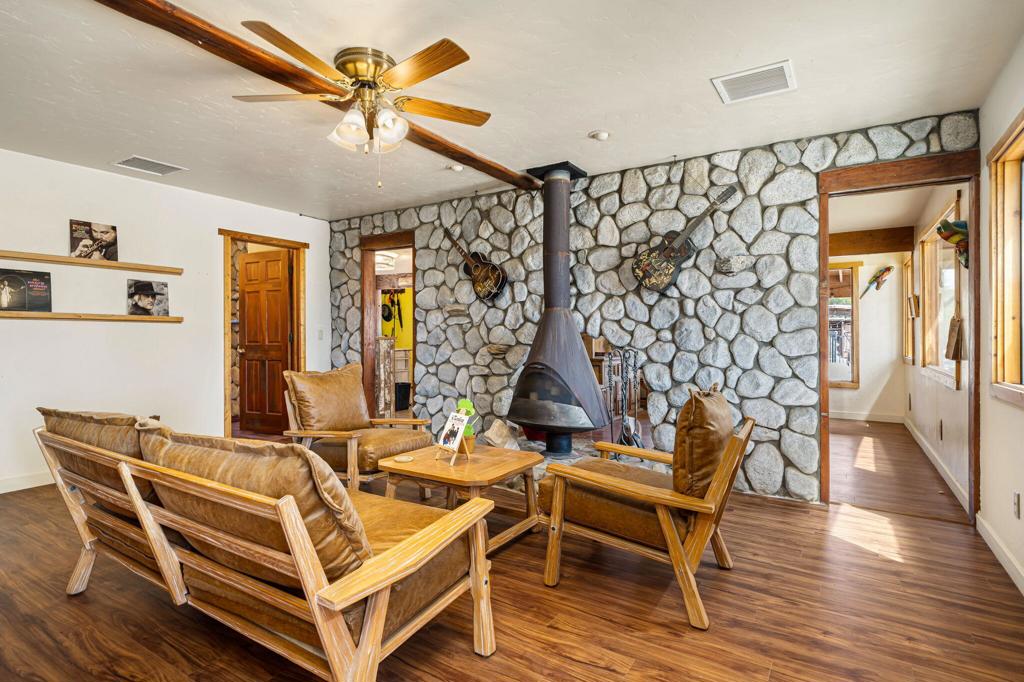 21400 Long Canyon Road Property Photo