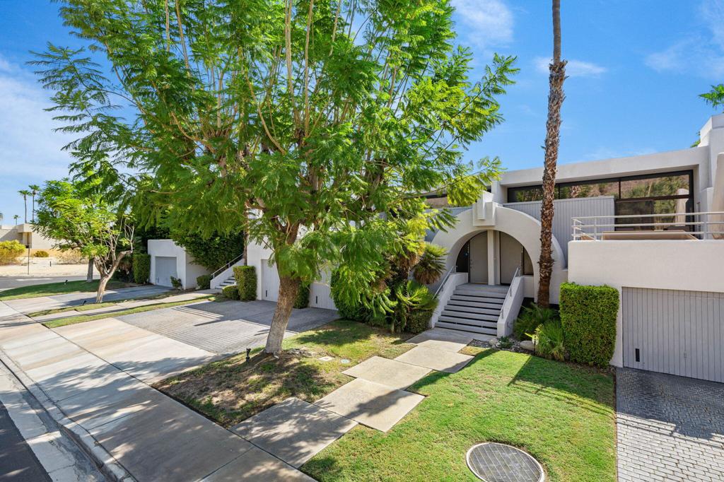 1530 N Kaweah Road Property Photo 3