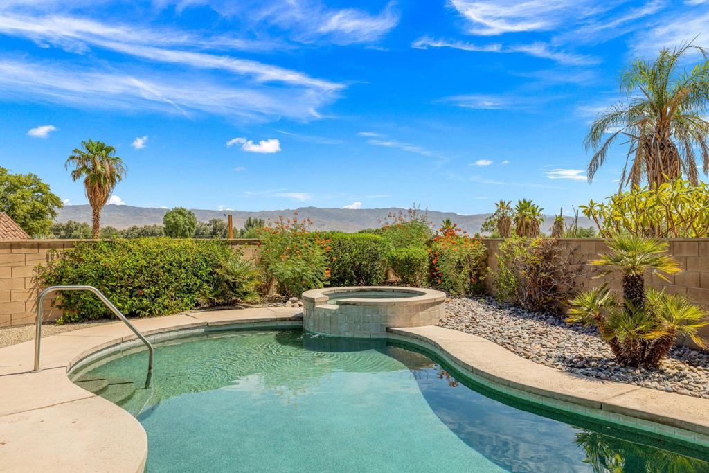 43580 Milan Court Property Photo 2