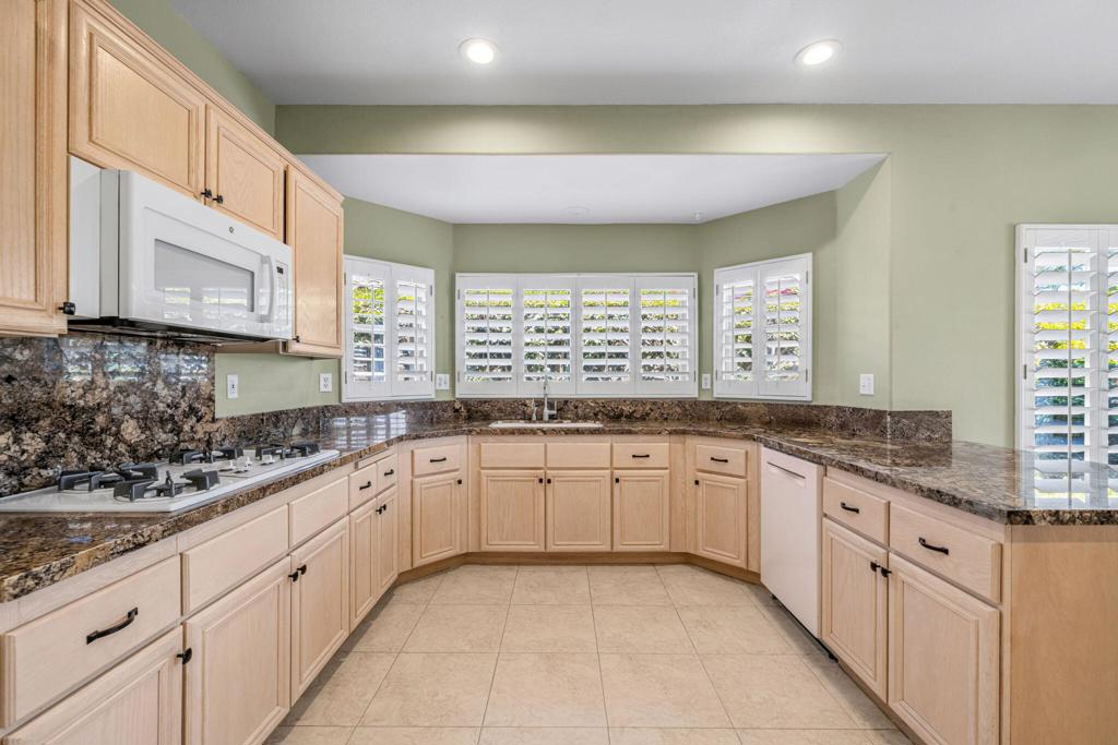 43580 Milan Court Property Photo 14