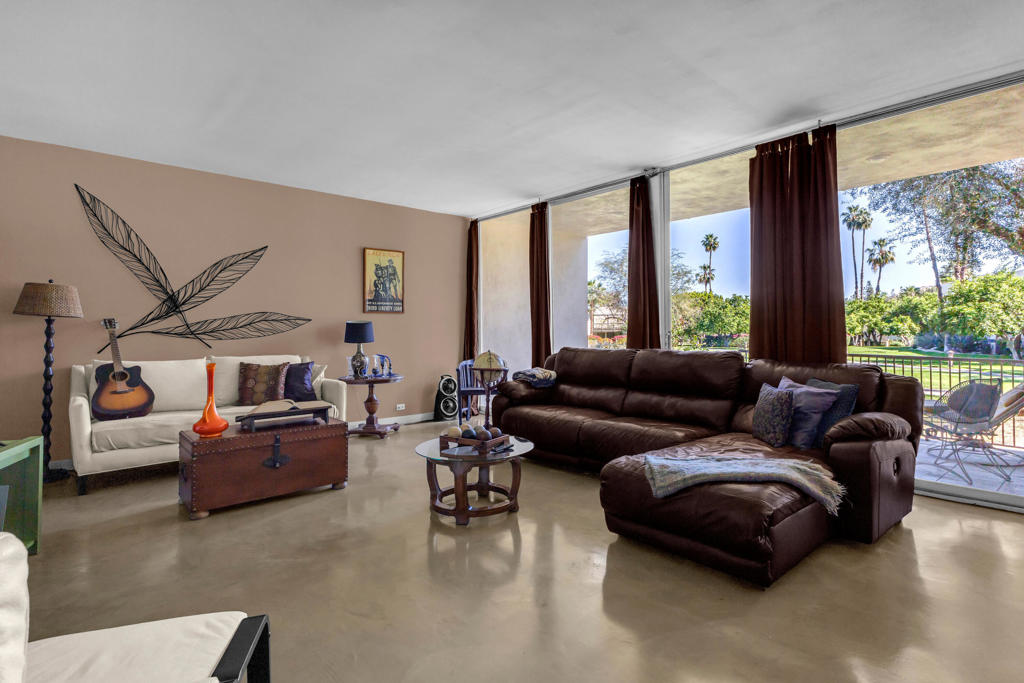 465 Desert Lakes Drive Property Photo 15