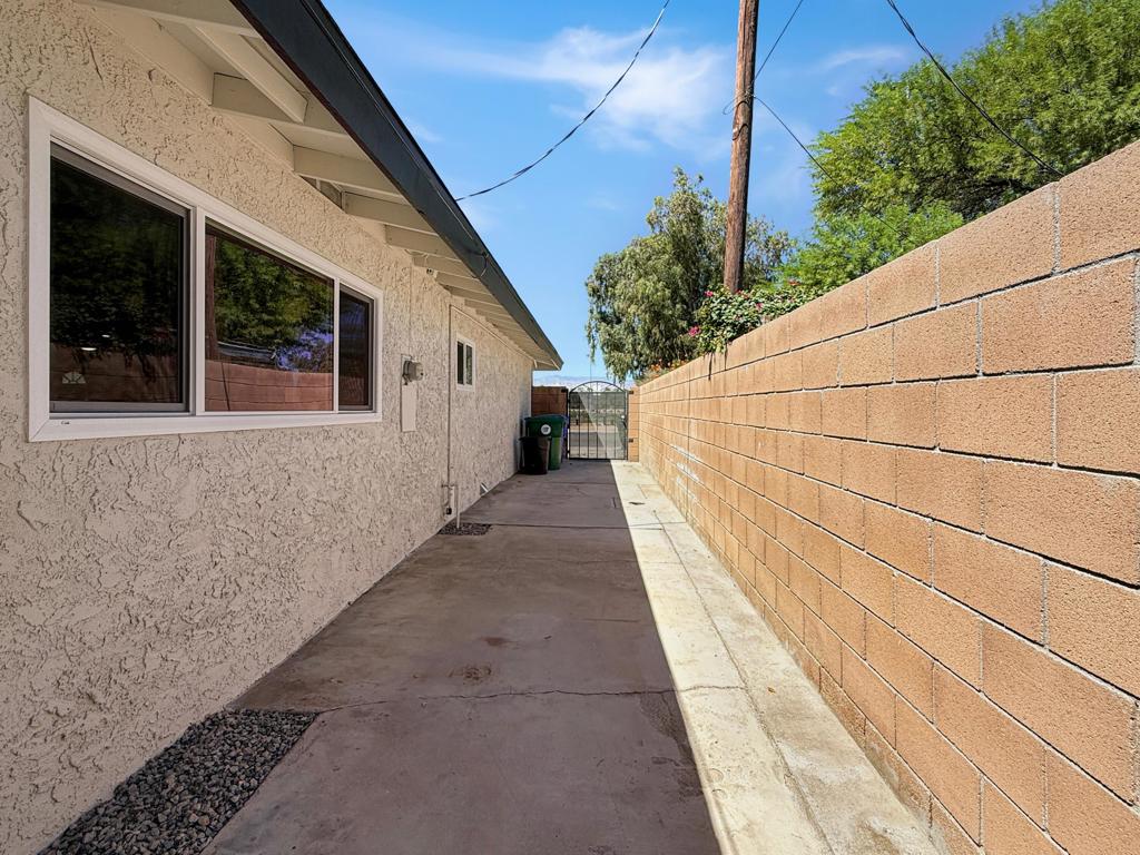 51724 Douma Street Property Photo 32