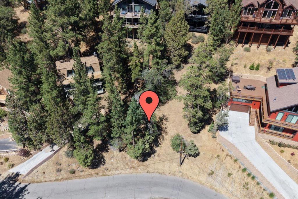 865 Menlo Drive Property Photo 3