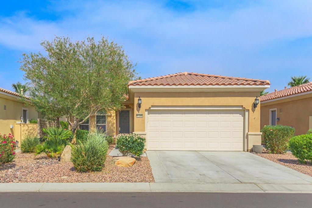 41344 Calle Pampas Property Photo 1