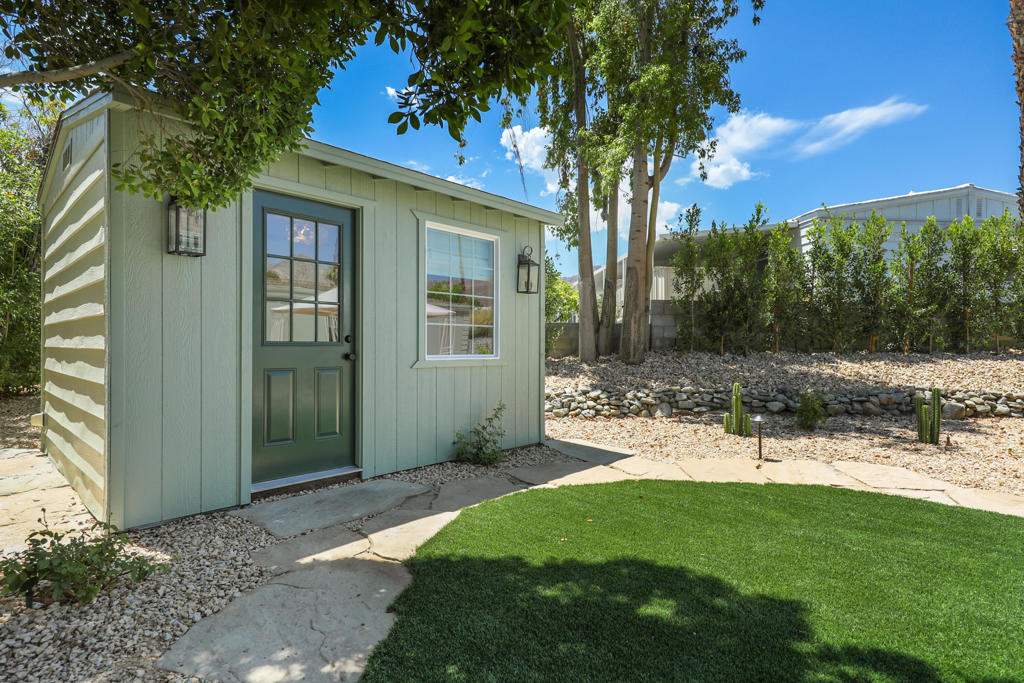 49305 Highway 74 86 Property Photo 4