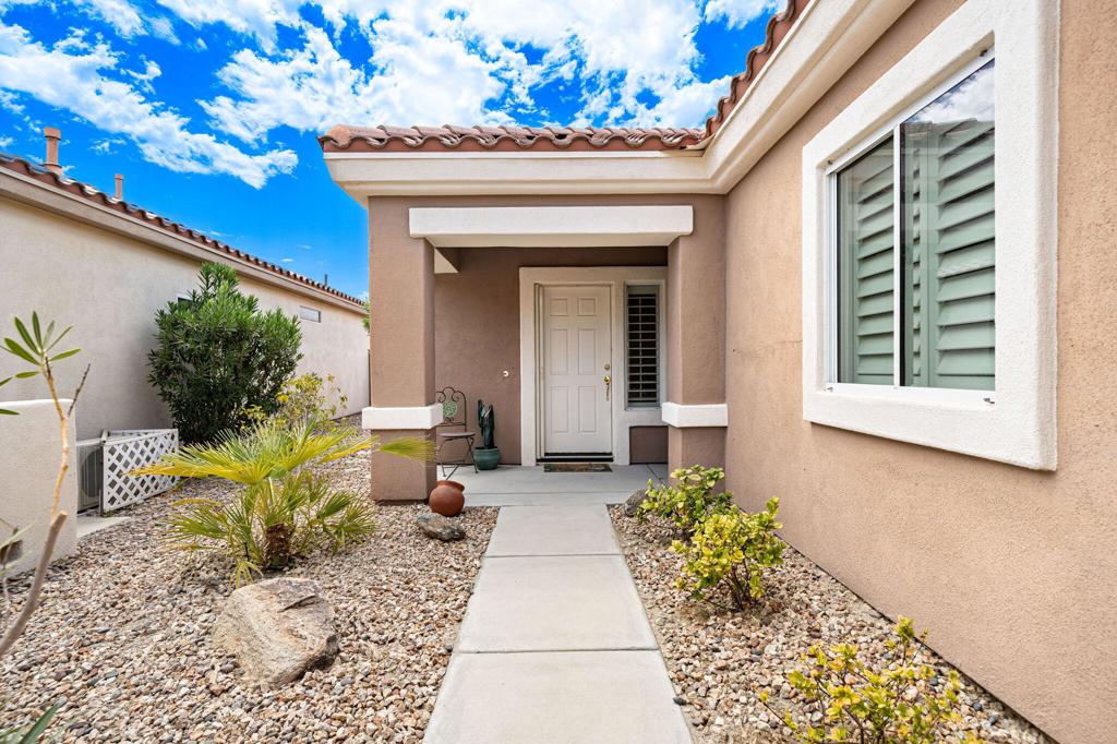 78539 Glastonbury Way Property Photo 3