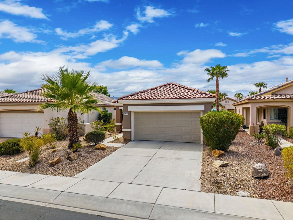 78539 Glastonbury Way Property Photo 4