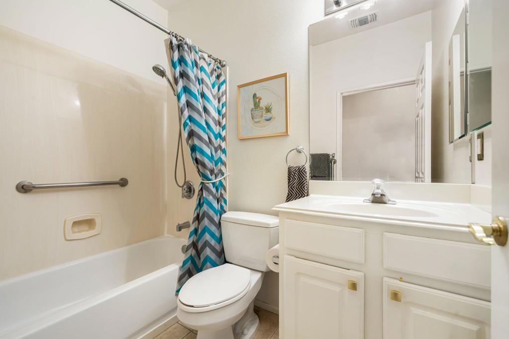 78539 Glastonbury Way Property Photo 13