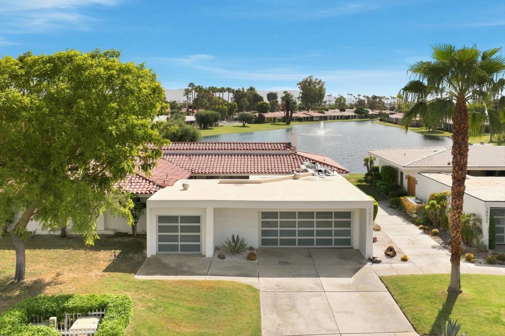 78025 Lago Drive Property Photo 3