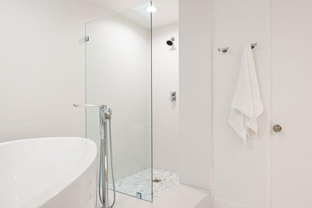 47 N Kavenish Drive Property Photo 31