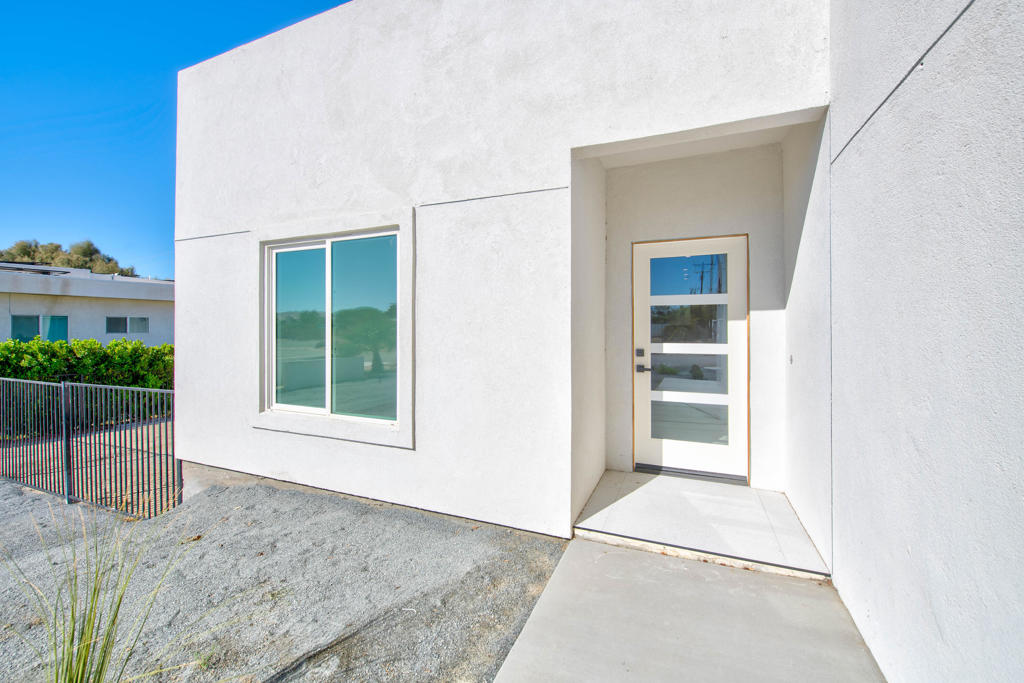 18519 Sagebrush Trail Property Photo 2