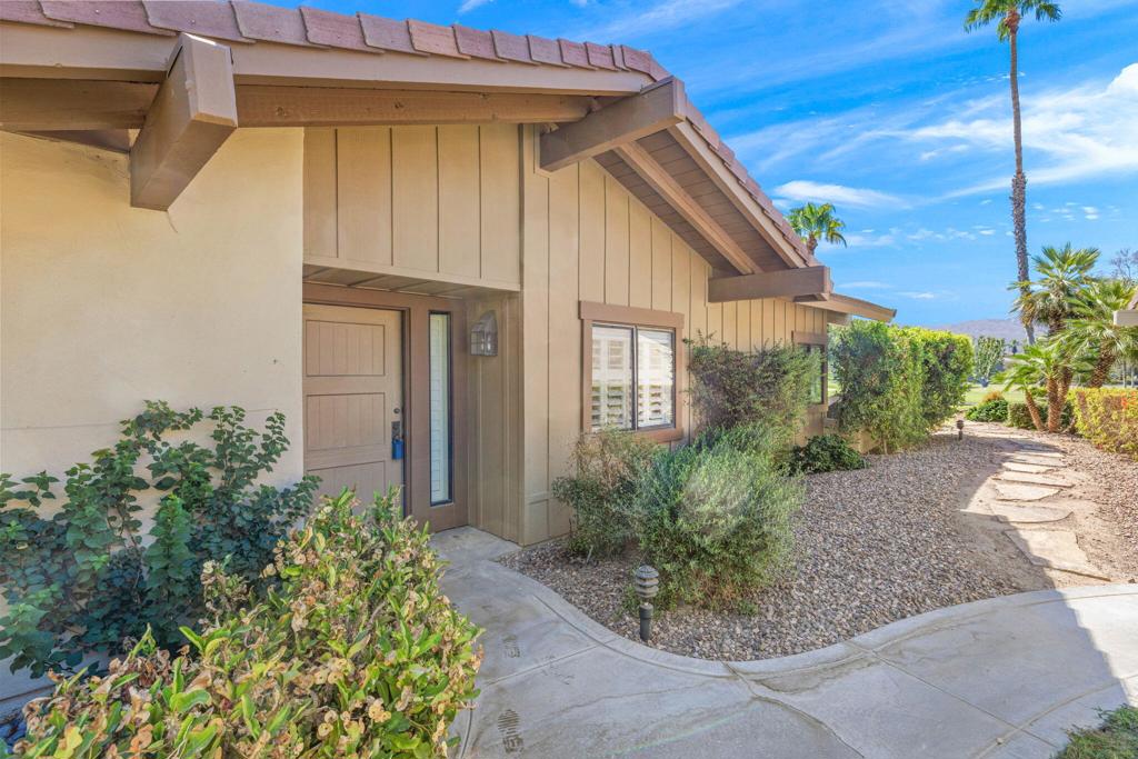 171 Bouquet Canyon Drive Property Photo 3