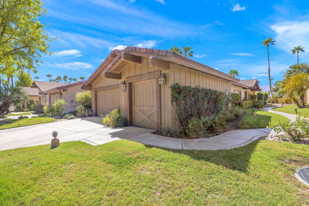 171 Bouquet Canyon Drive Property Photo 6