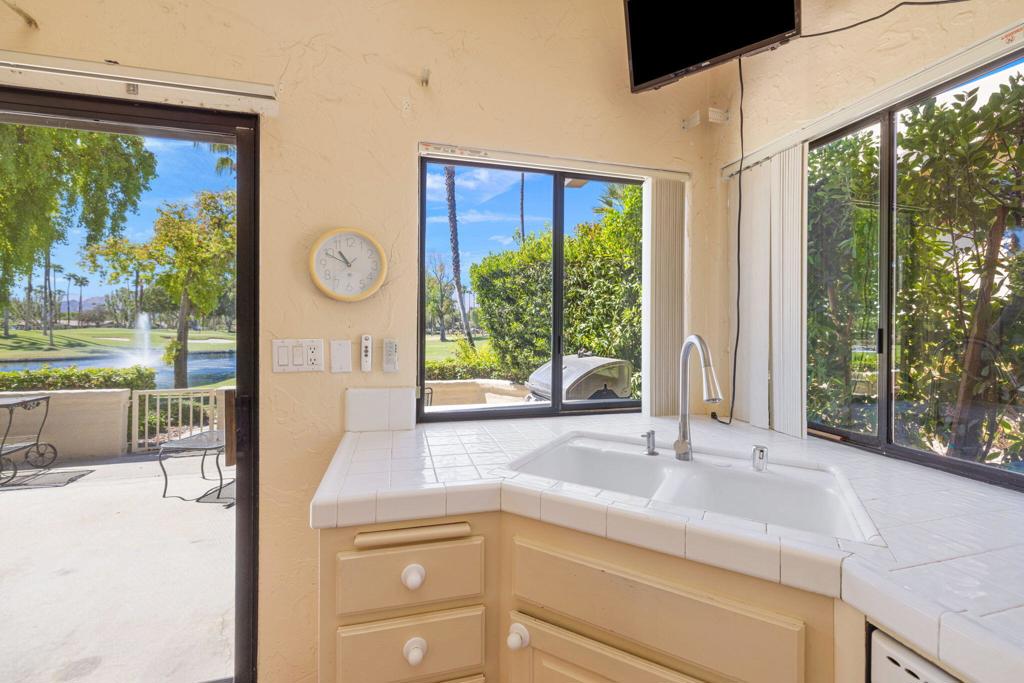 171 Bouquet Canyon Drive Property Photo 12