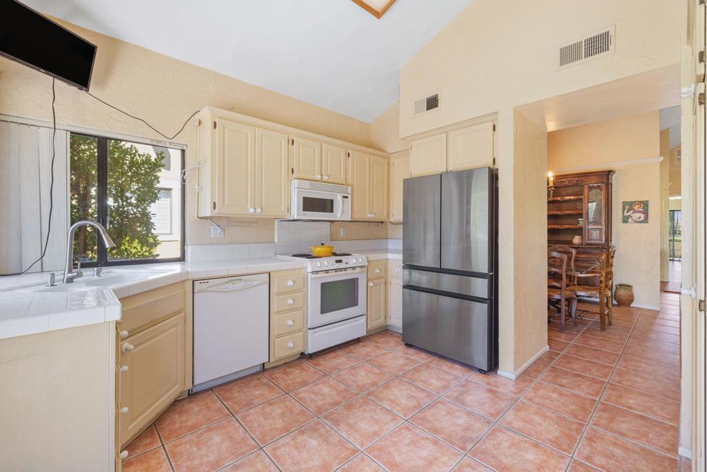 171 Bouquet Canyon Drive Property Photo 15