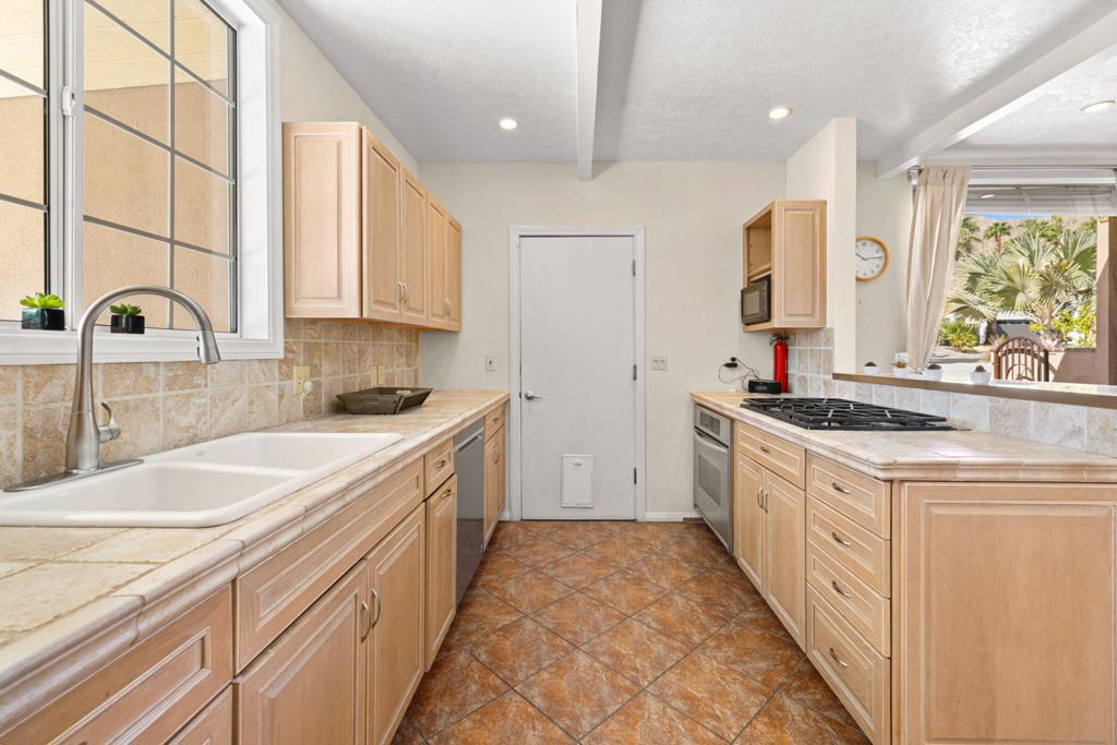 71366 Halgar Road Property Photo 4
