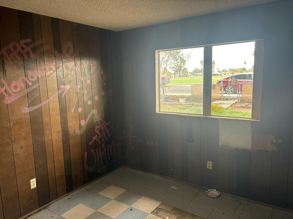 421 N Solano Avenue Property Photo 10